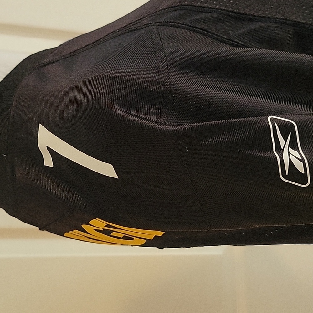 NFL Reebok Large (14-16) - Picture 7 of 10